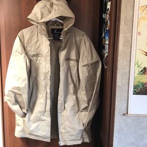 Shell/exterior rain jacket